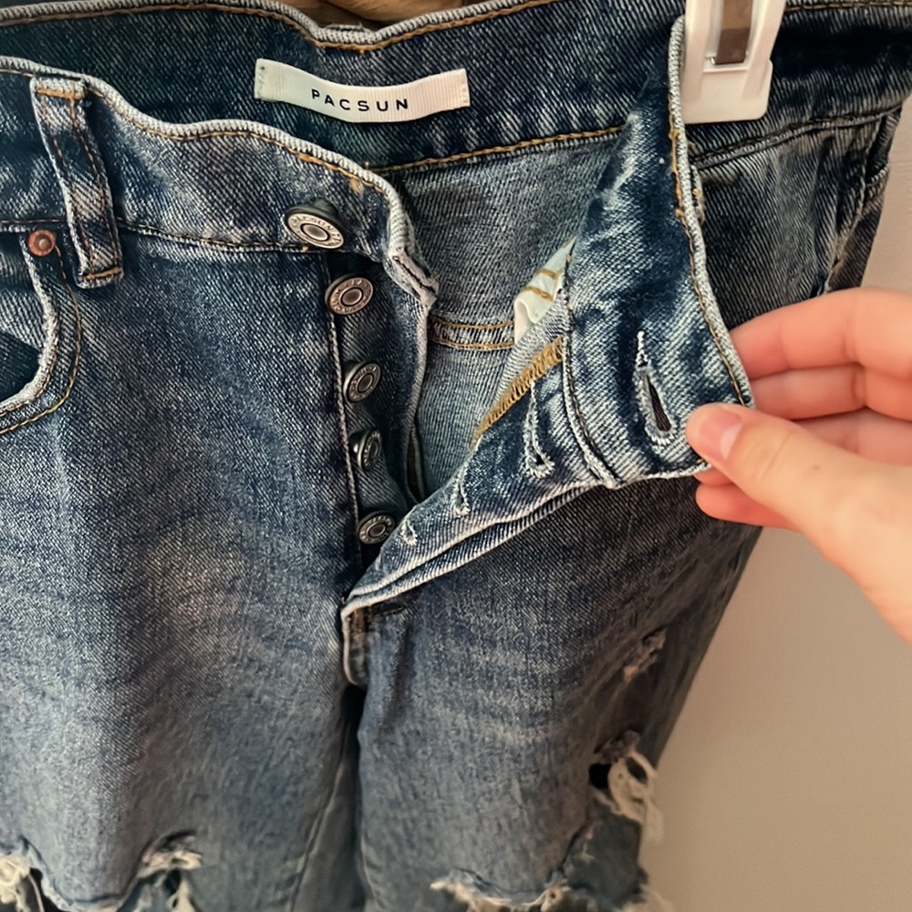 PacSun Ripped Mom Jeans - Picture 2 of 3